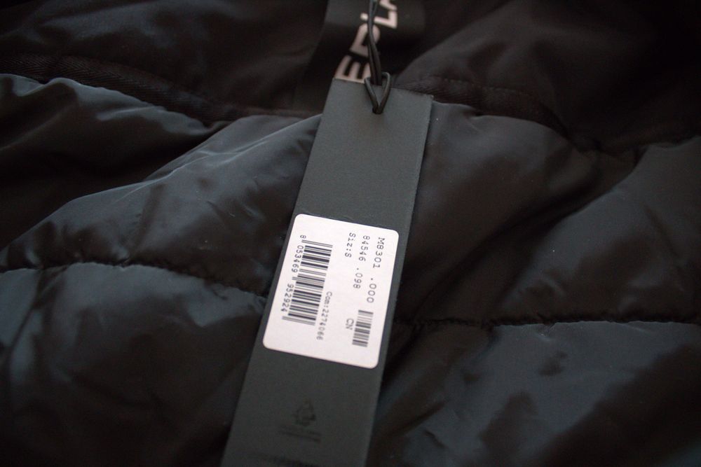 Replay зимна парка ,размер S , мъжко чисто ново