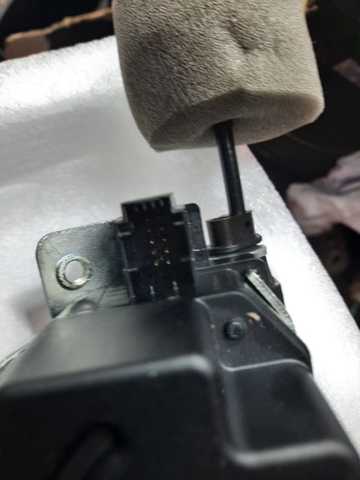 Задна брава за мерцедес Мл w164 и мерцедес R класа w251