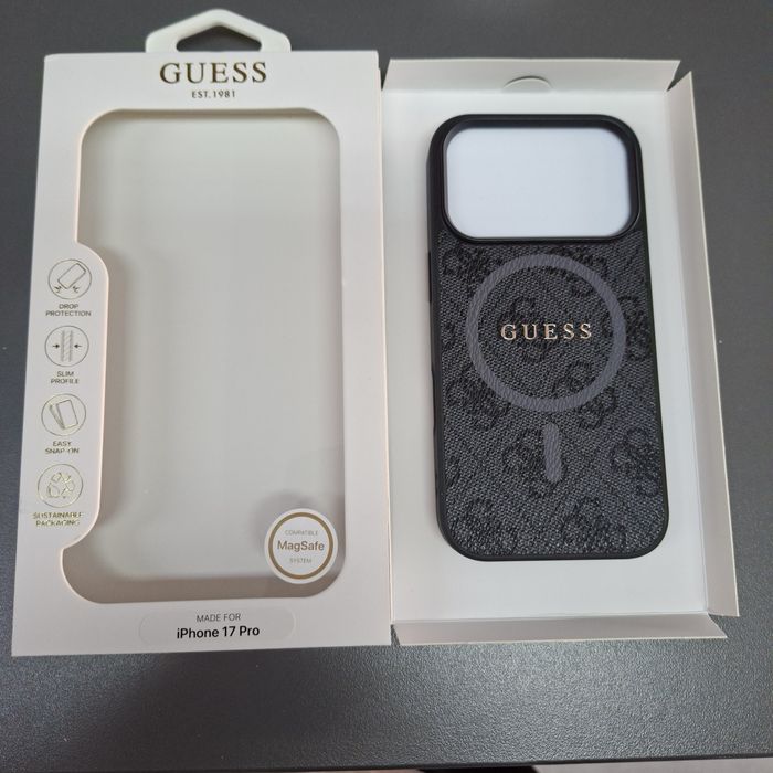 Оригинален кейс Guess за iPhone 17 Pro гръб черен кожен дизайн