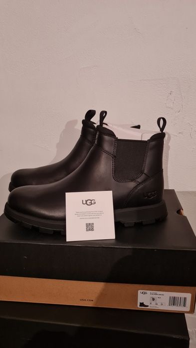 Ghete UGG vibram  barbati