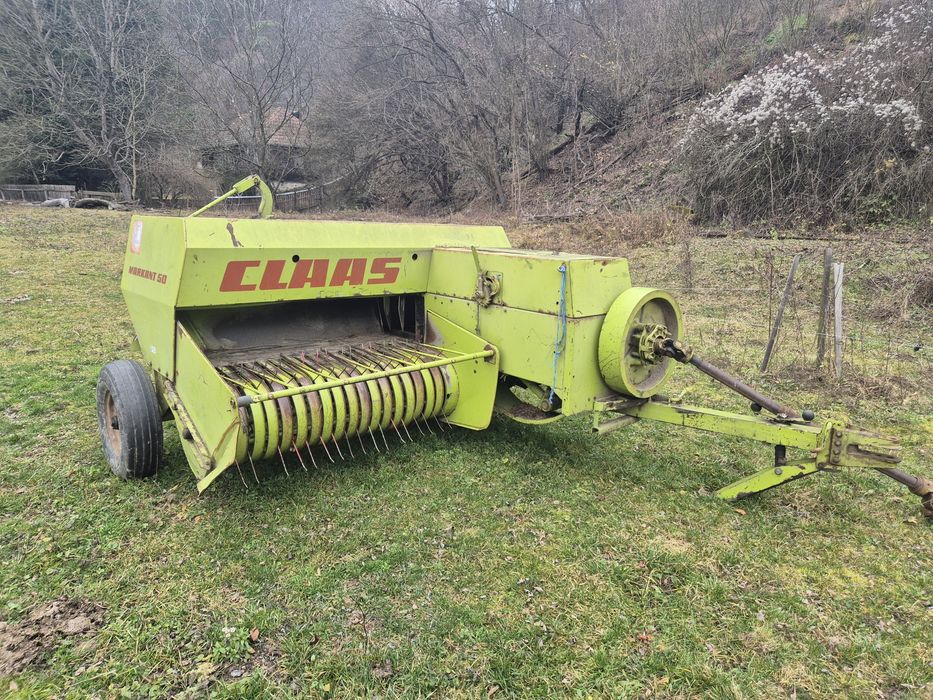 Vând balotiera dreptunghiulara