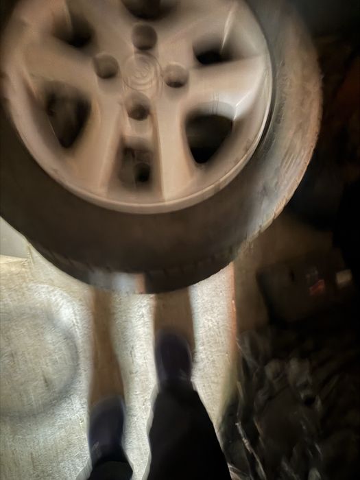 Джанти с гуми за тойота ярис