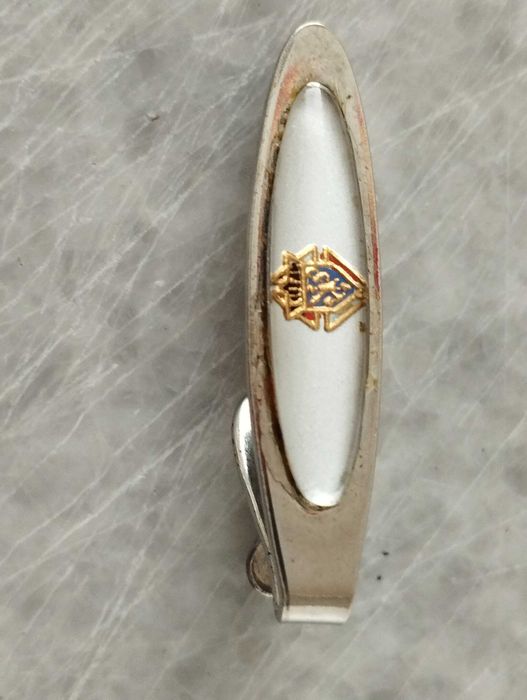 Стари игли за вратовръзки