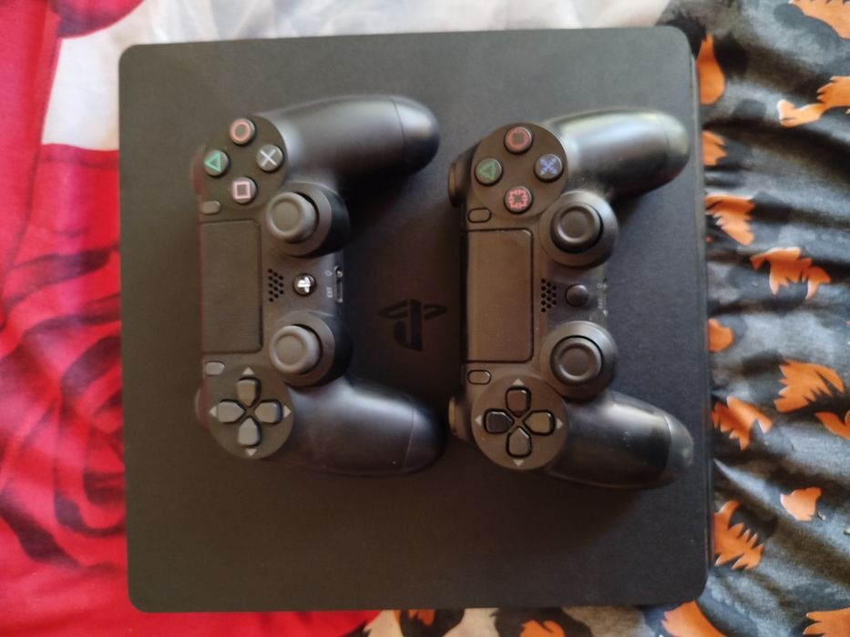 PS4 slim 500gb (spain edition)