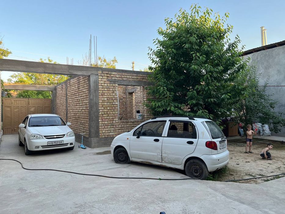 Продаю свой Дом 5 сотак со всеми удобствами свет, газ вода канализация