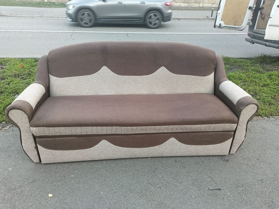 Canapea/ pat stare foarte buna