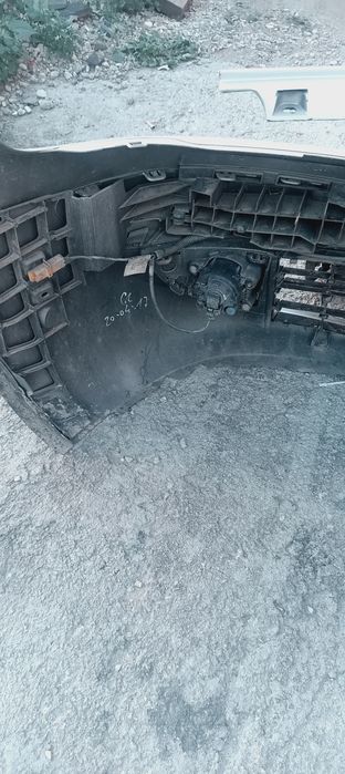 Броня и фарове за рено