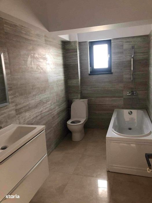 Apartament 3 camere Bloc Nou