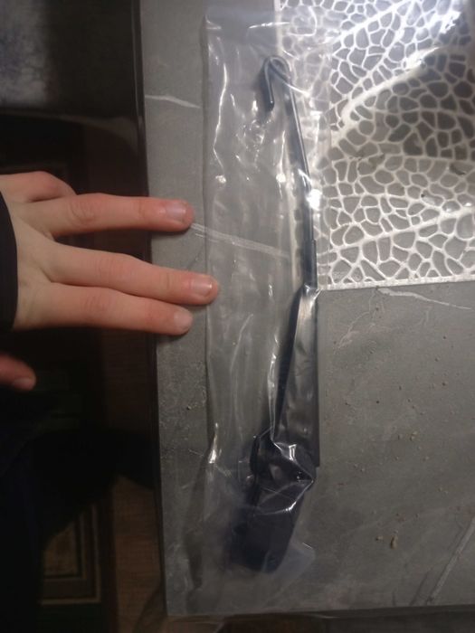 Задний держатель щетки стекло очистителя