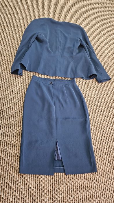 Costum de damă,  fustă și sacou