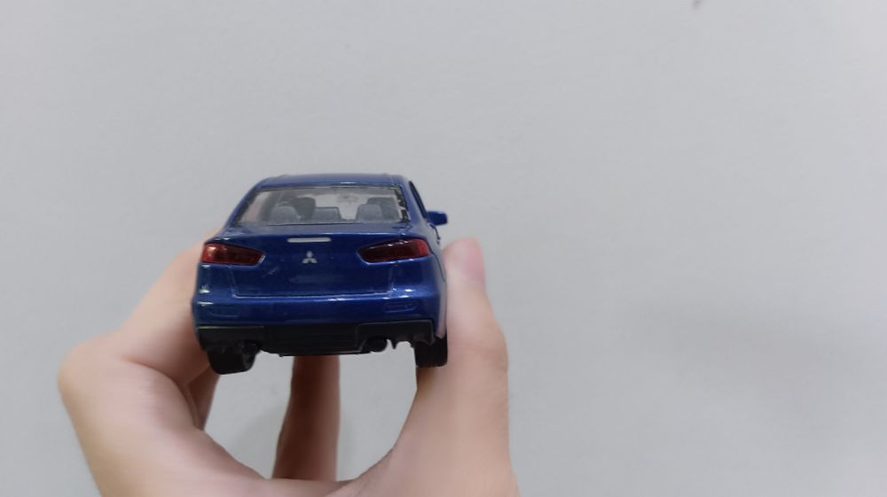 Welly diecast модель Mitsubishi Lancer Evolution X
