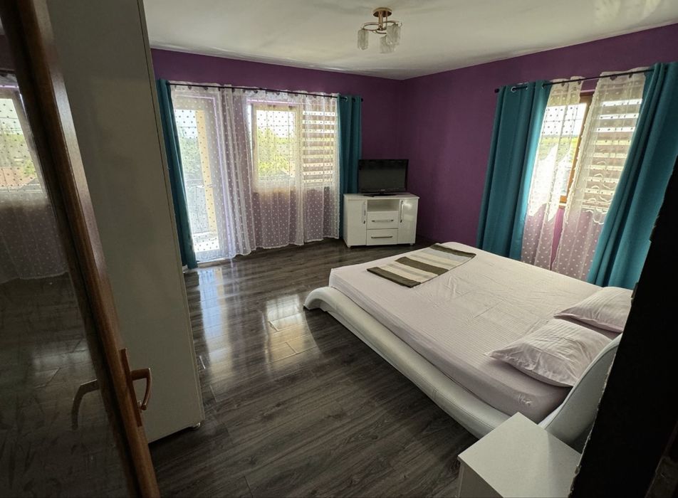 Inchiriem Vila la Cheie Pentru Grupuri-Nibiru Libera BeachPlease