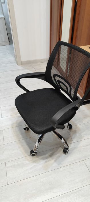 Продам компьютерное кресло
