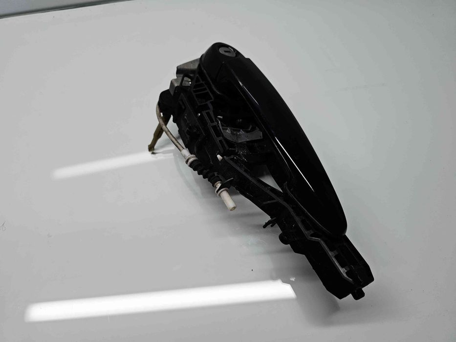 Maner usa dreapta fata Bmw 1 (F20) [Fabr 2011-2017] 668 SCHWARZ II