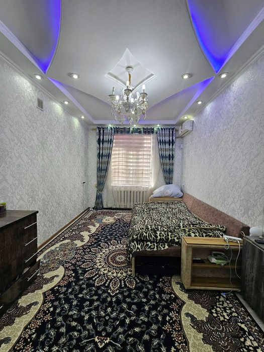 1 хоналик квартира 3 кават кирпичный дом, 6 микр, мадина магазин