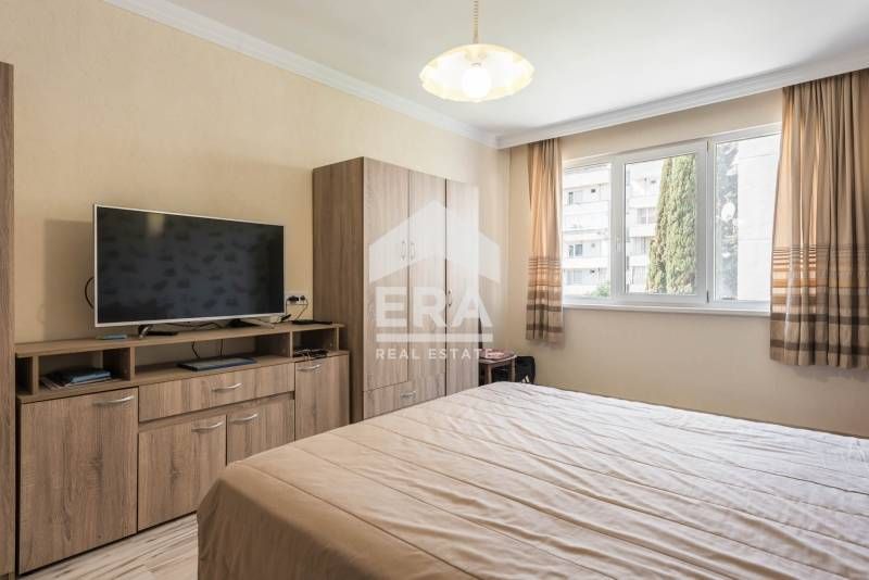 Продава се Тристаен апартамент в Варна, Център - 83 кв.м за 1655 €/кв.м - Снимка #7