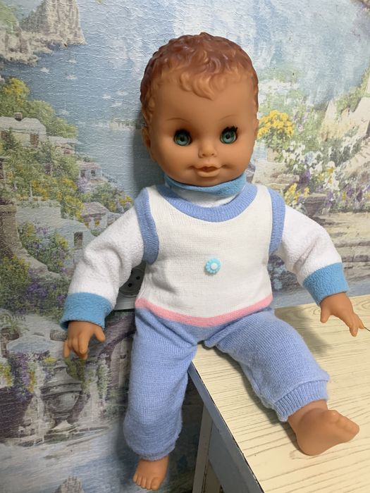 Куклы ГДР в родной одежде.