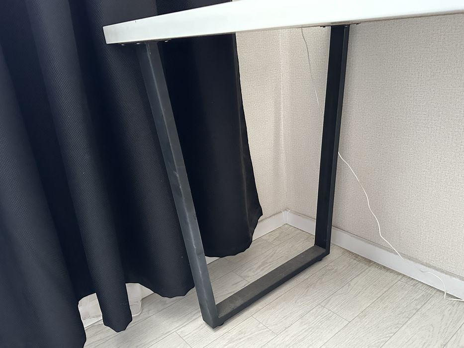 Стол LOFT светлый