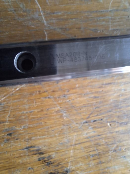 Ghidaje liniare CNC PMI / XPMI mărime 20 – 760 mm – 2 șine + 4 cărucio