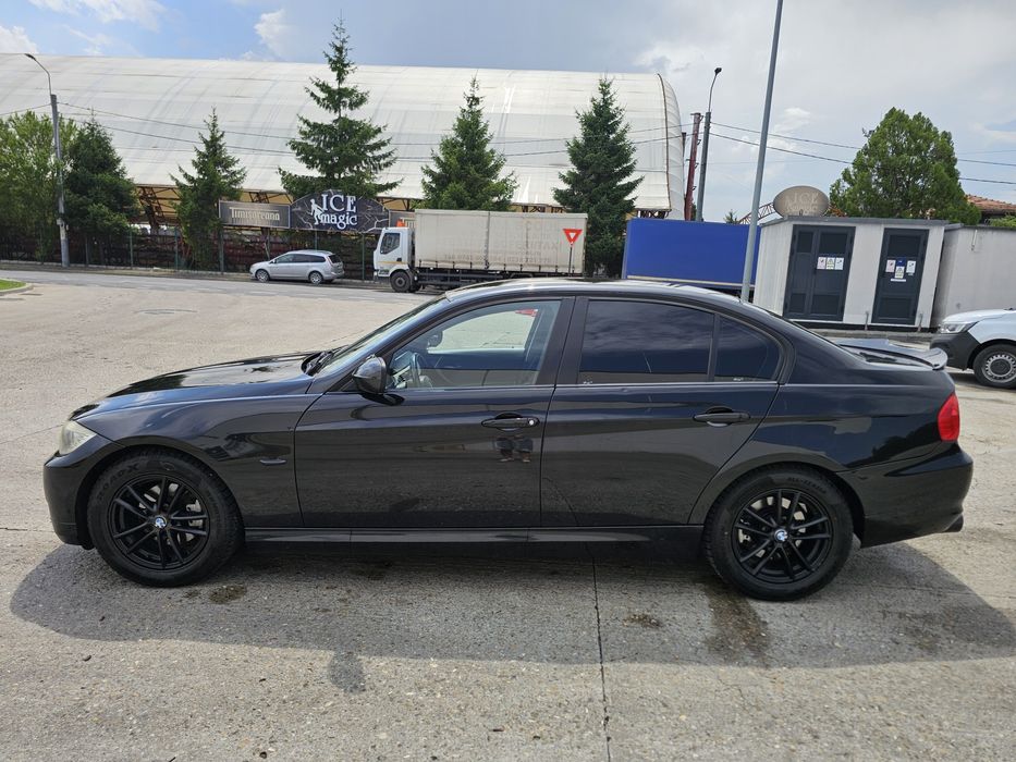 BMW 3 Series 2010 — imagine 3