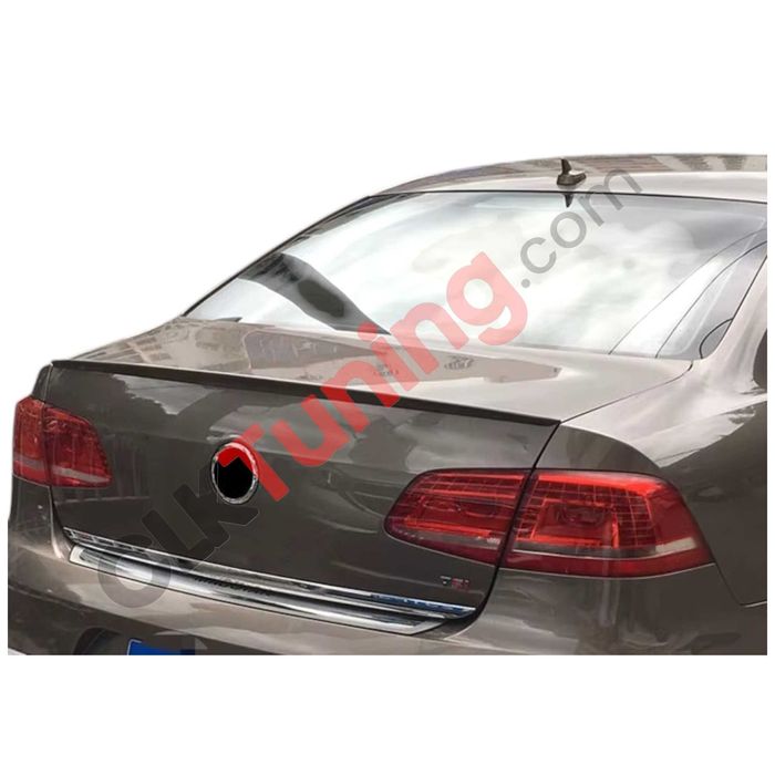 Eleron pentru Portbagaj Volkswagen Passat B7 berlina negru lucios