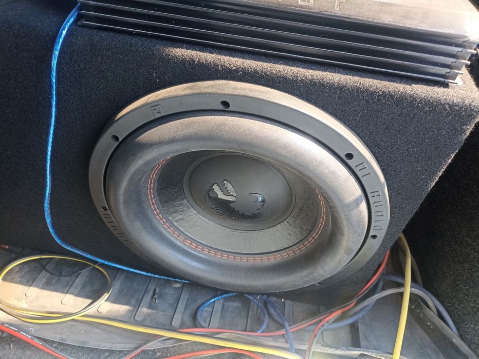 Продаю Сабвуфер 12