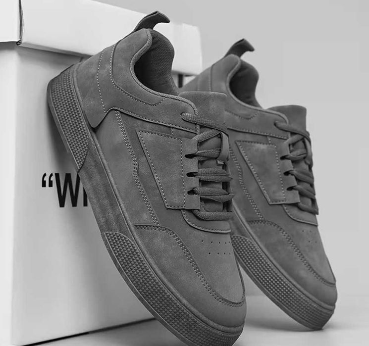 Мъжки спортни обувки - в три цвята