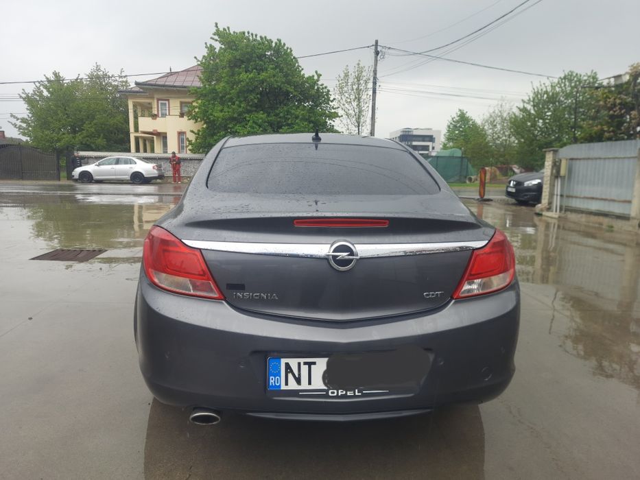 Opel Insignia 2.0, 130 CP