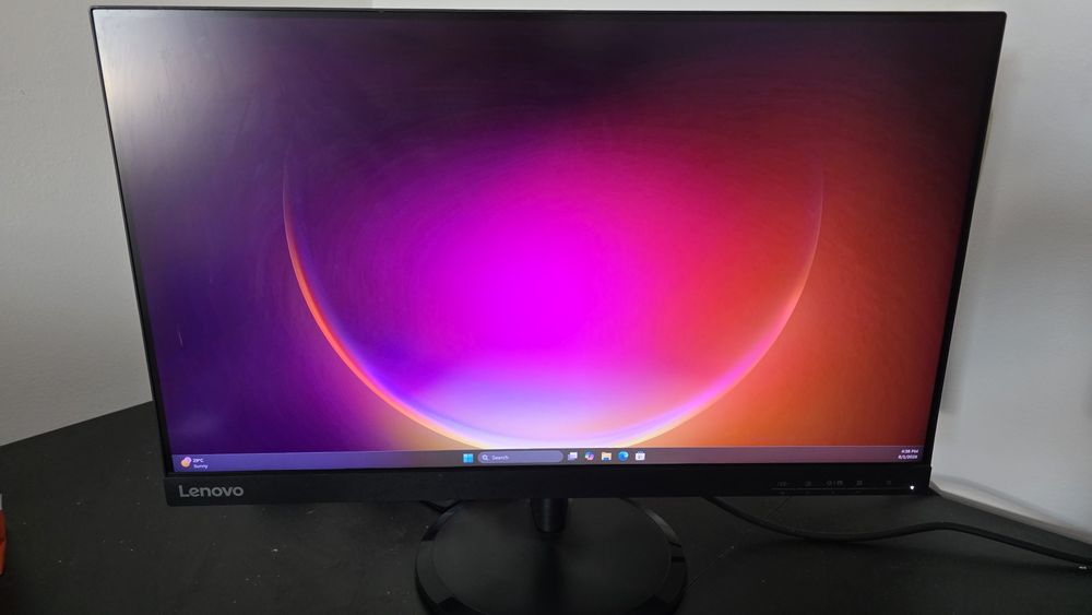 Vand aceste 2 monitoare