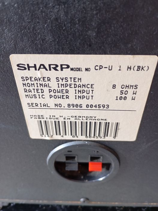 Vând boxe Sharp in stare bună!