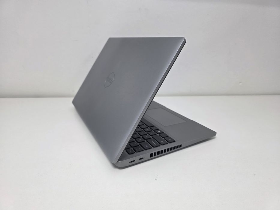 Laptop Dell Latitude 5520 i5-10310U 16gb 256ssd 15.6 FHD . Garantie 1 an