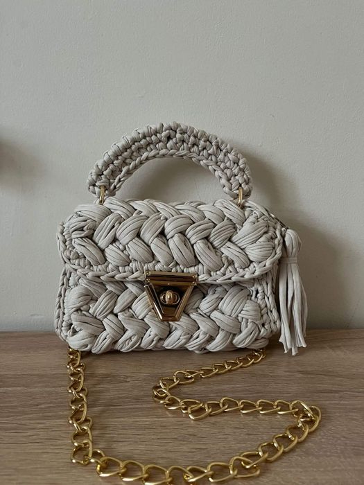 Ръчно плетени чанти.