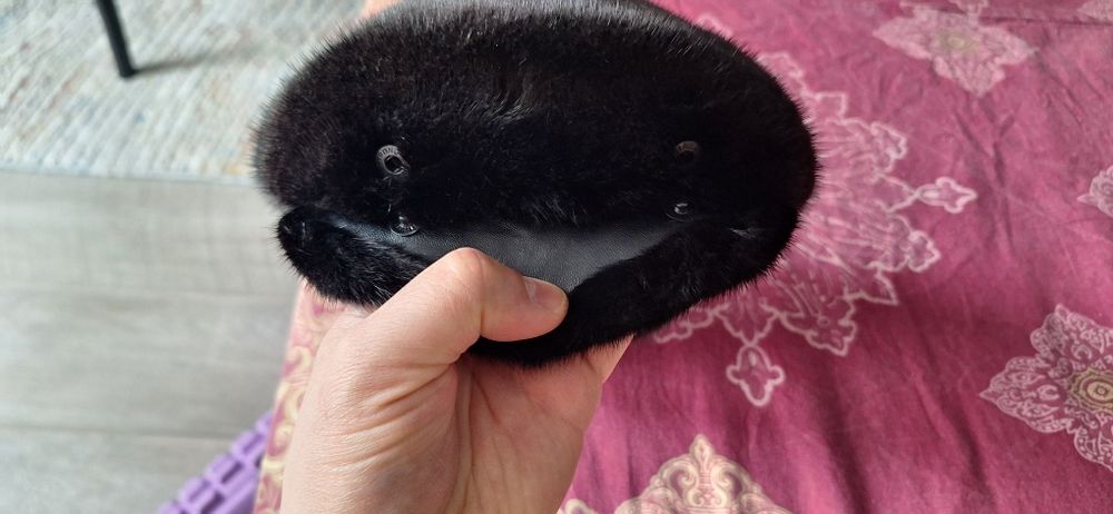 Норковая шапка..