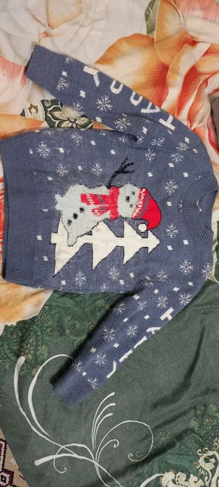 Джинсы  с  начёсом,    Кофта   Новогодняя