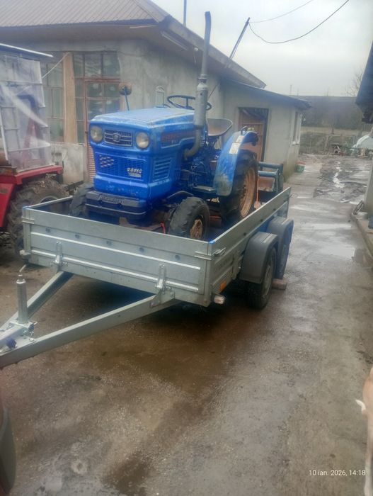 Vând tractor Hinamoto