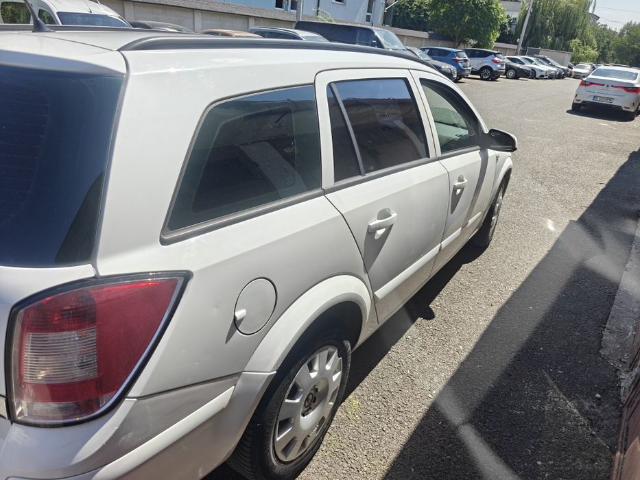 Opel Astra caravan 1.3 cdti