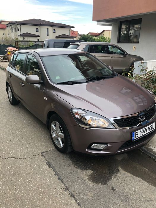Kia Ceed 2011 benzină, 5.800 € — imagine 4