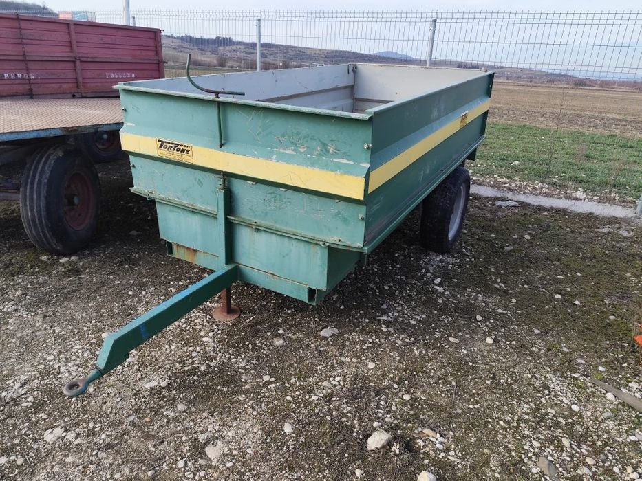 Remorca agricola nebasculabila