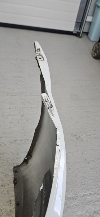 Bara fata Dacia Logan 1 facelift cu proiectoare