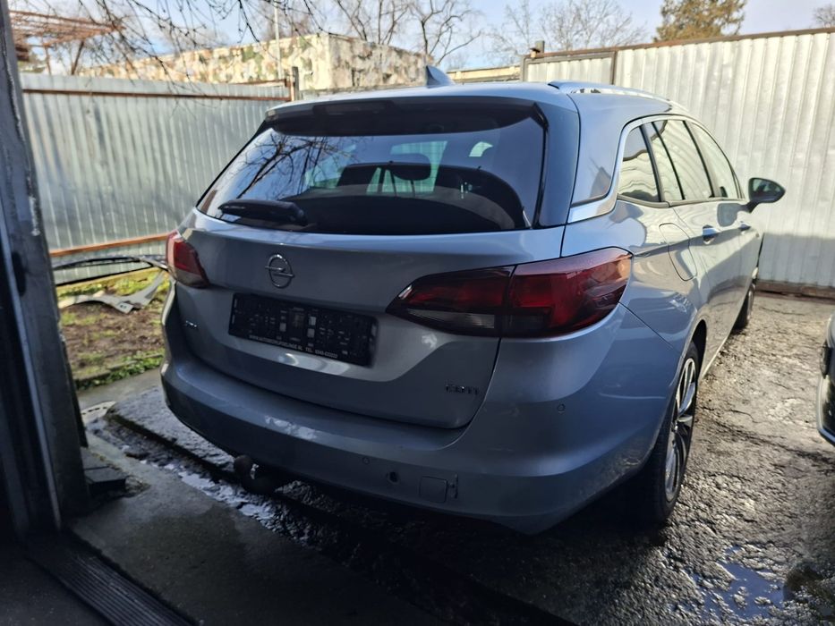 Opel Astra  K  avariat