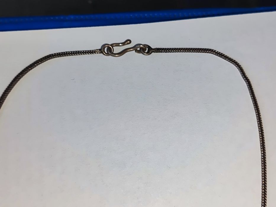 Сребърно колие с камъни лапис