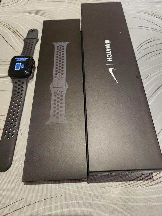 Apple watch Nike 7 series 45mm Епъл часовник