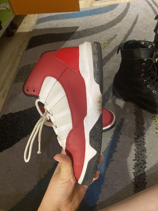 Jordan max aura mărimea 36