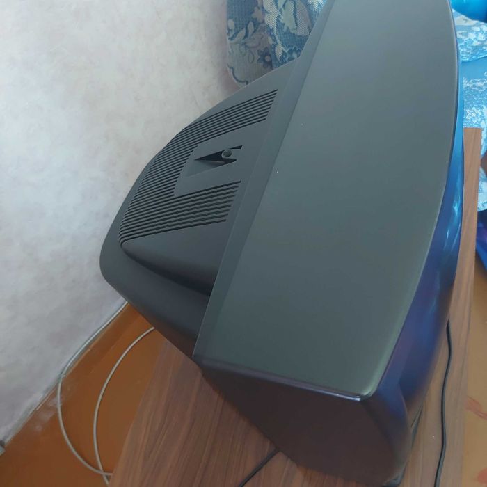 Продам     телевизор