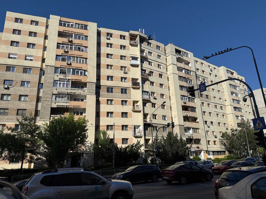 Apartament 3 camere, decomandat, Stotal  64.6 mp, zona Pitesti - NORD
