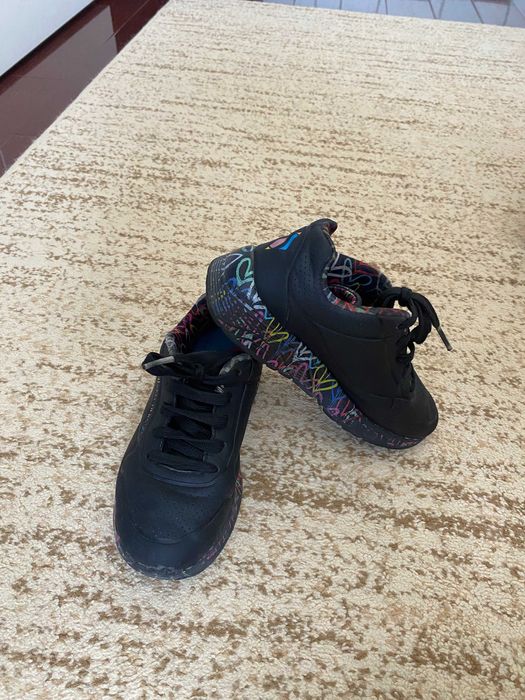 Adidasi Skechers fetite litle lovely love-Marimea 29