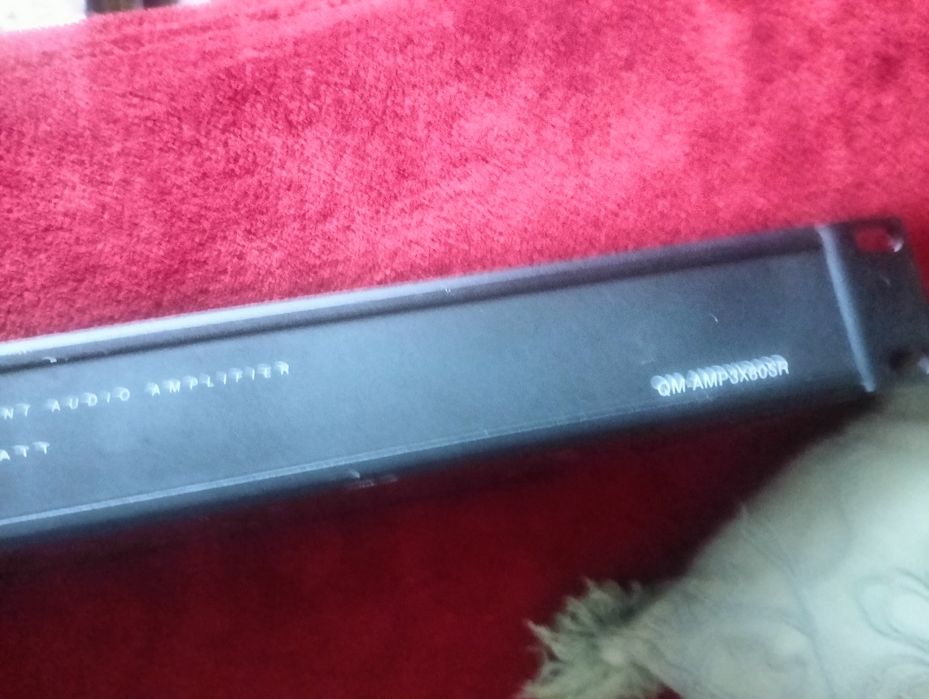 Statie amplificare profesională Crestron