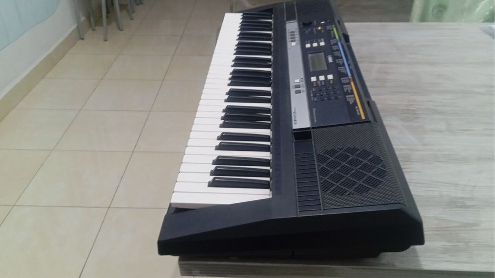 Синтезатор Yamaha