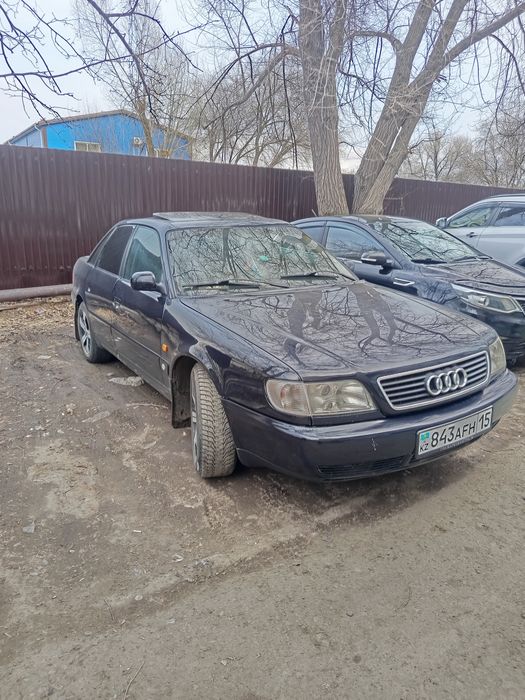 Продам Ауди а6 с4 2литра