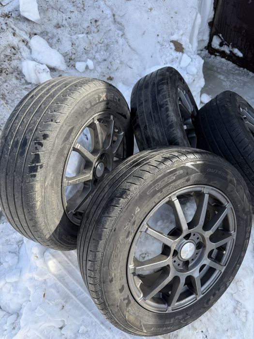 Продам диски с резиной